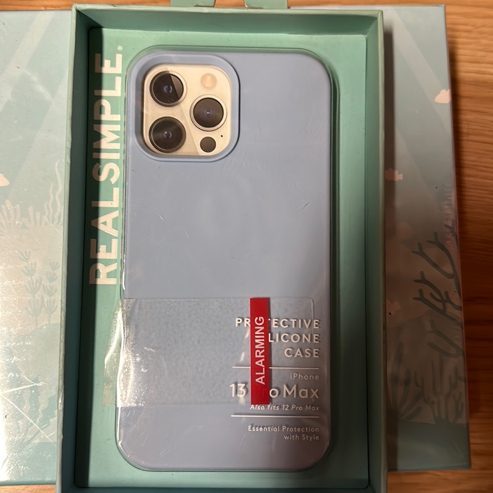 Real Simple silicone case for iPhones 12/13 pro max new
